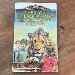 Narnia book 2:  The Lion, The Witch and The Wardrobe Book by CS Lewis
